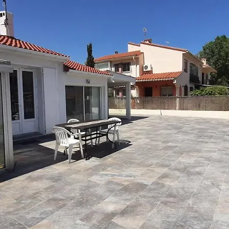 Holiday home La Catulle Maison Proche Du Port Et De La